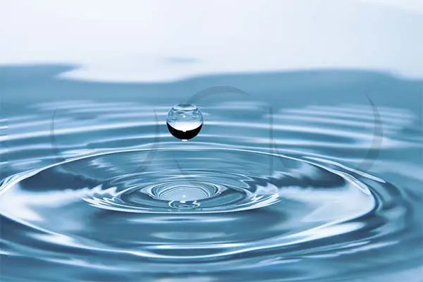 Aguas-micelares-listado-poros-suciedad-limpiadoras-desmaquillantes-opiniones-bioderma-avene-roche-posay-termal-avene-garnier-pieles-sensibles-mixta-grasa-comprar-online